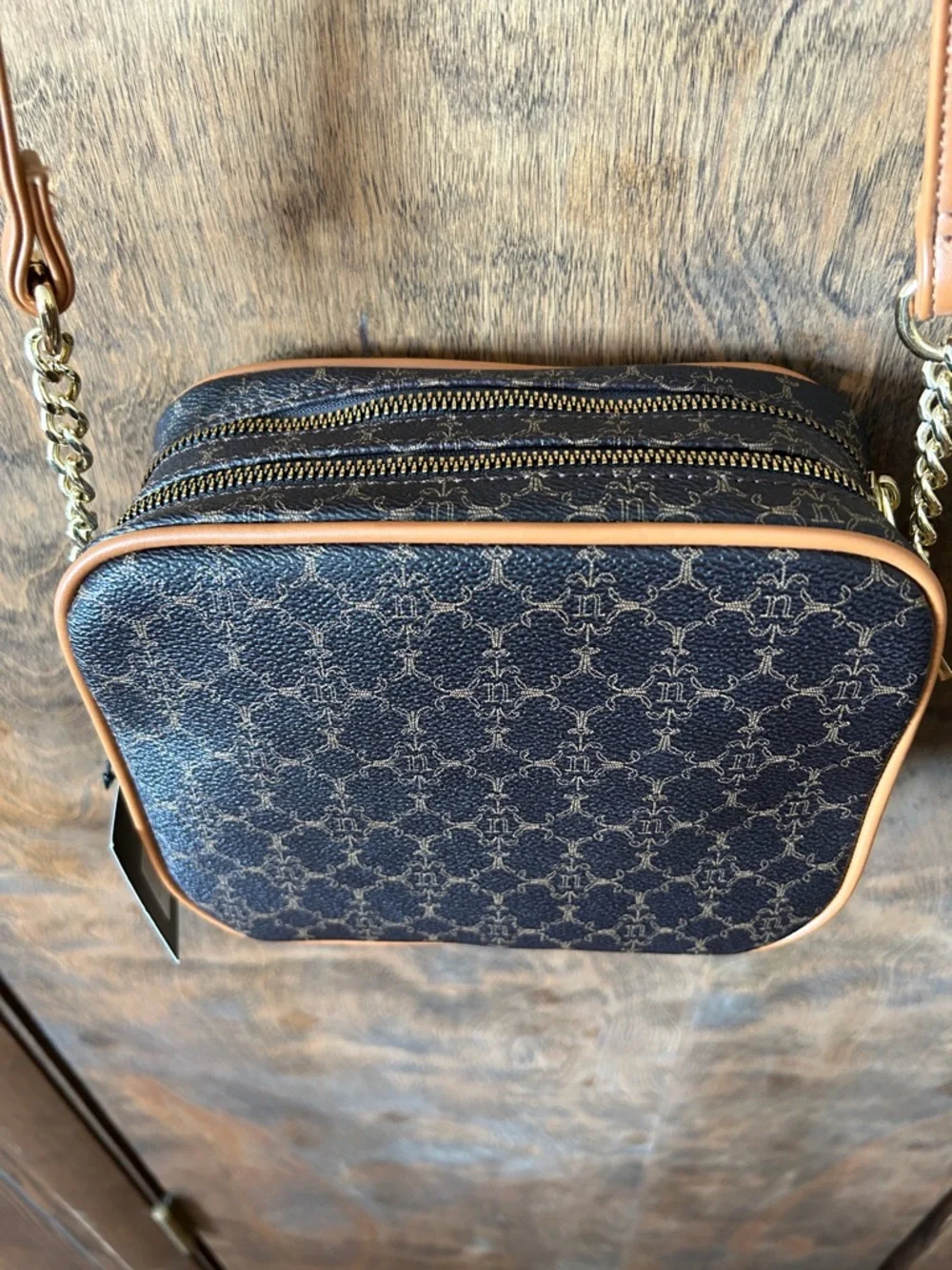 Nanette Lepore Crossbody Camera Bag - Picture 2 of 8